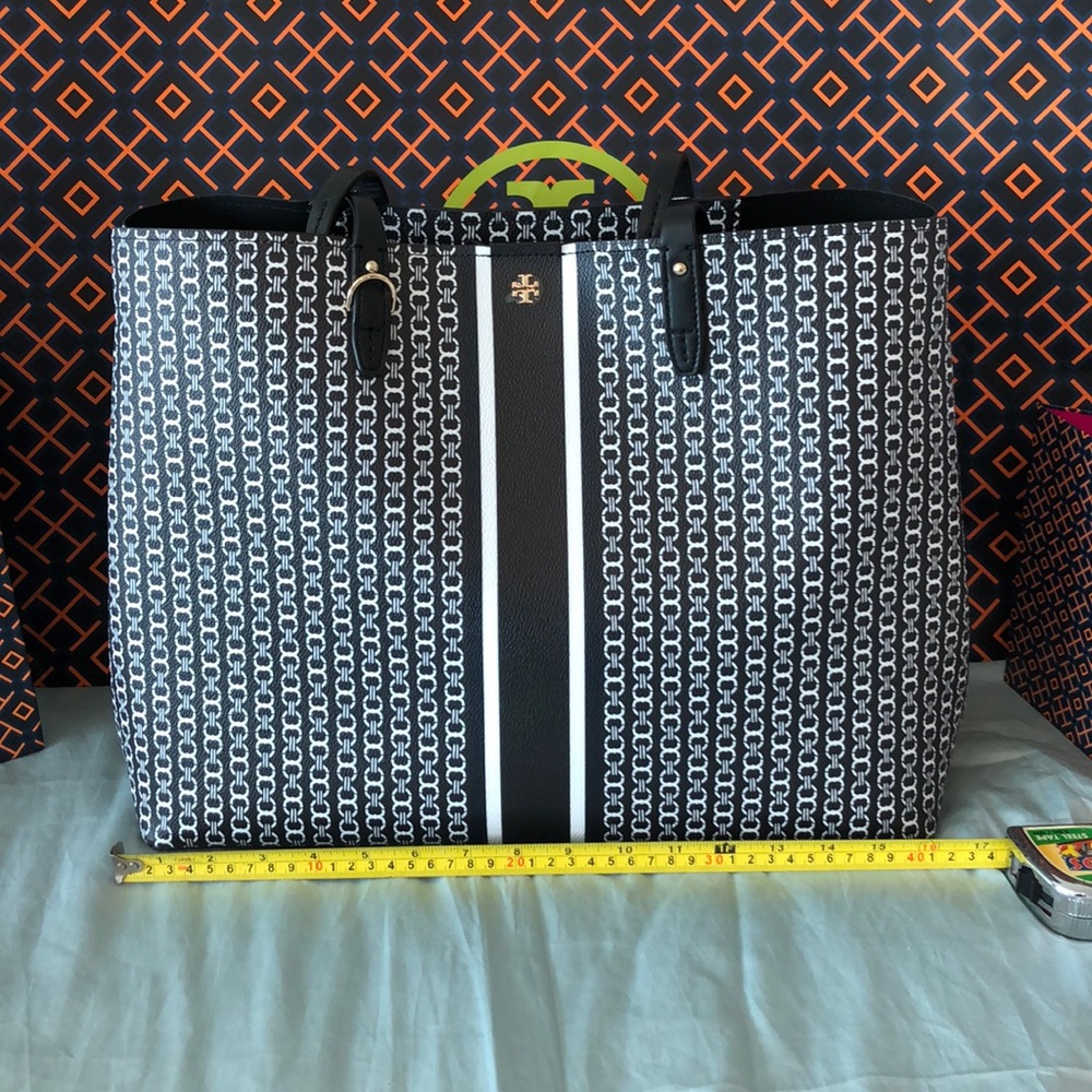 Tory Burch Gemini Link Tote.